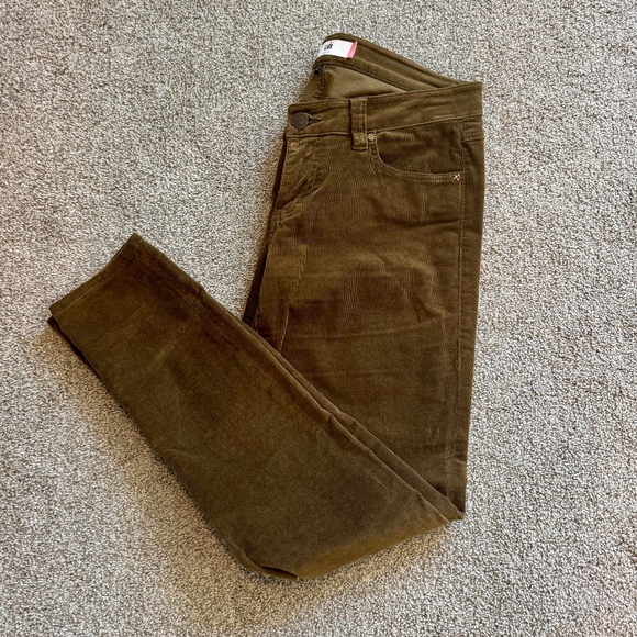 cabi High Skinny Corduroy Jeans, Size 8, Style #3567, EUC, Moss - Picture 7 of 9